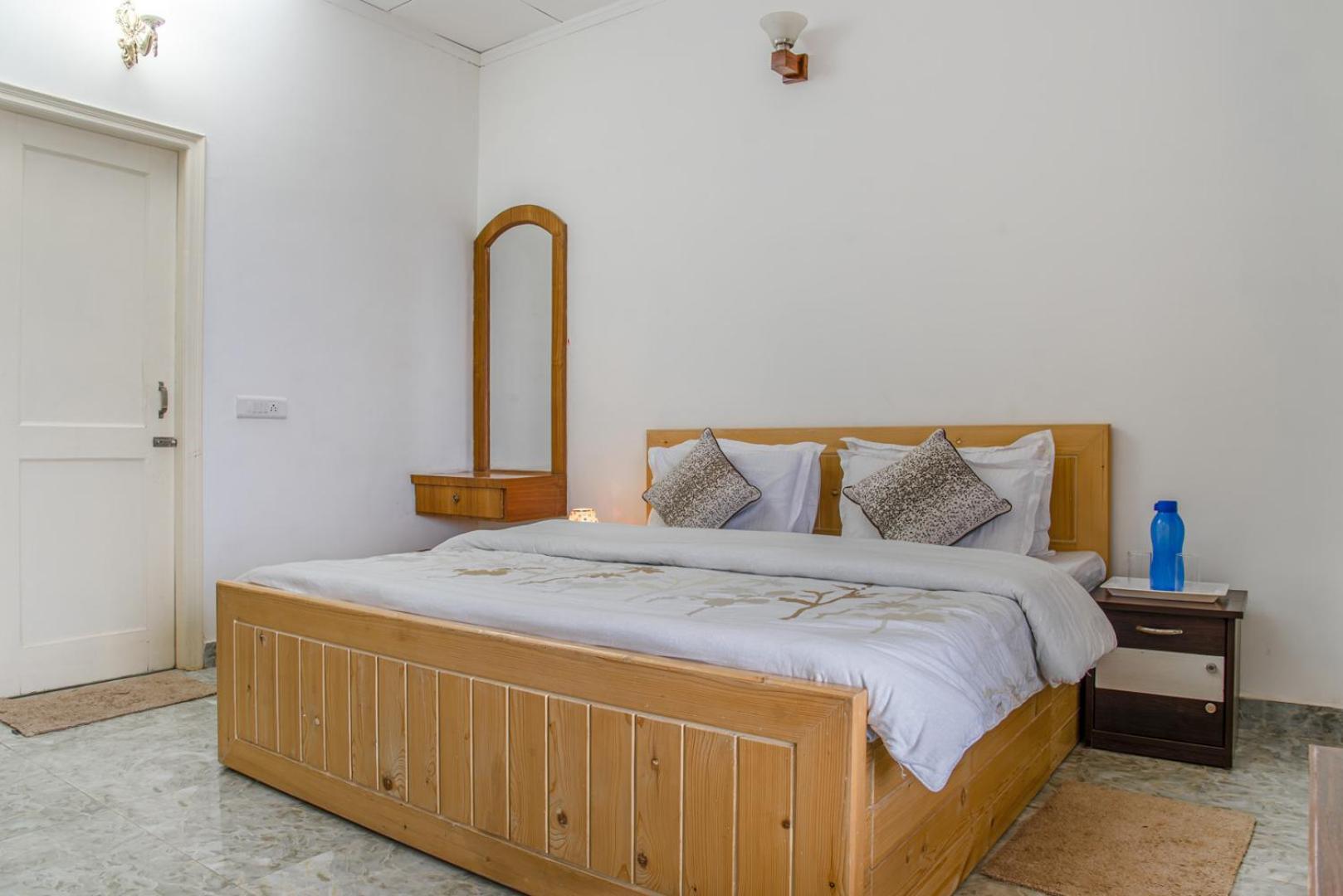 Kasauli Edge Apt With Balcony Kültér fotó