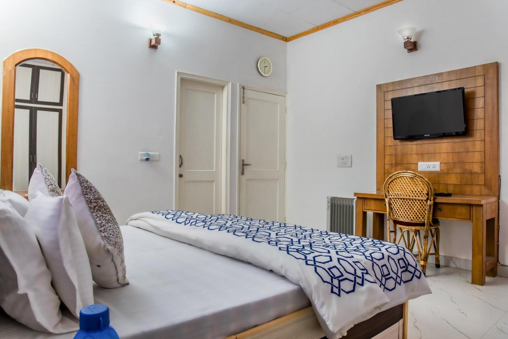 Kasauli Edge Apt With Balcony Kültér fotó