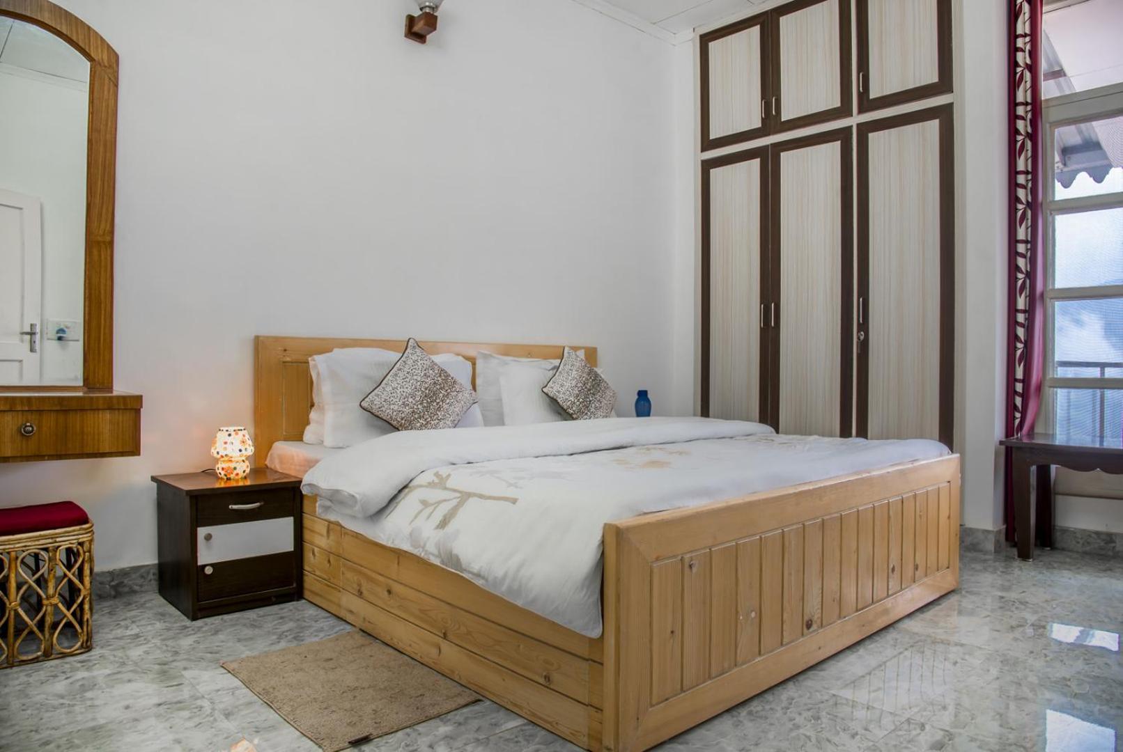 Kasauli Edge Apt With Balcony Kültér fotó