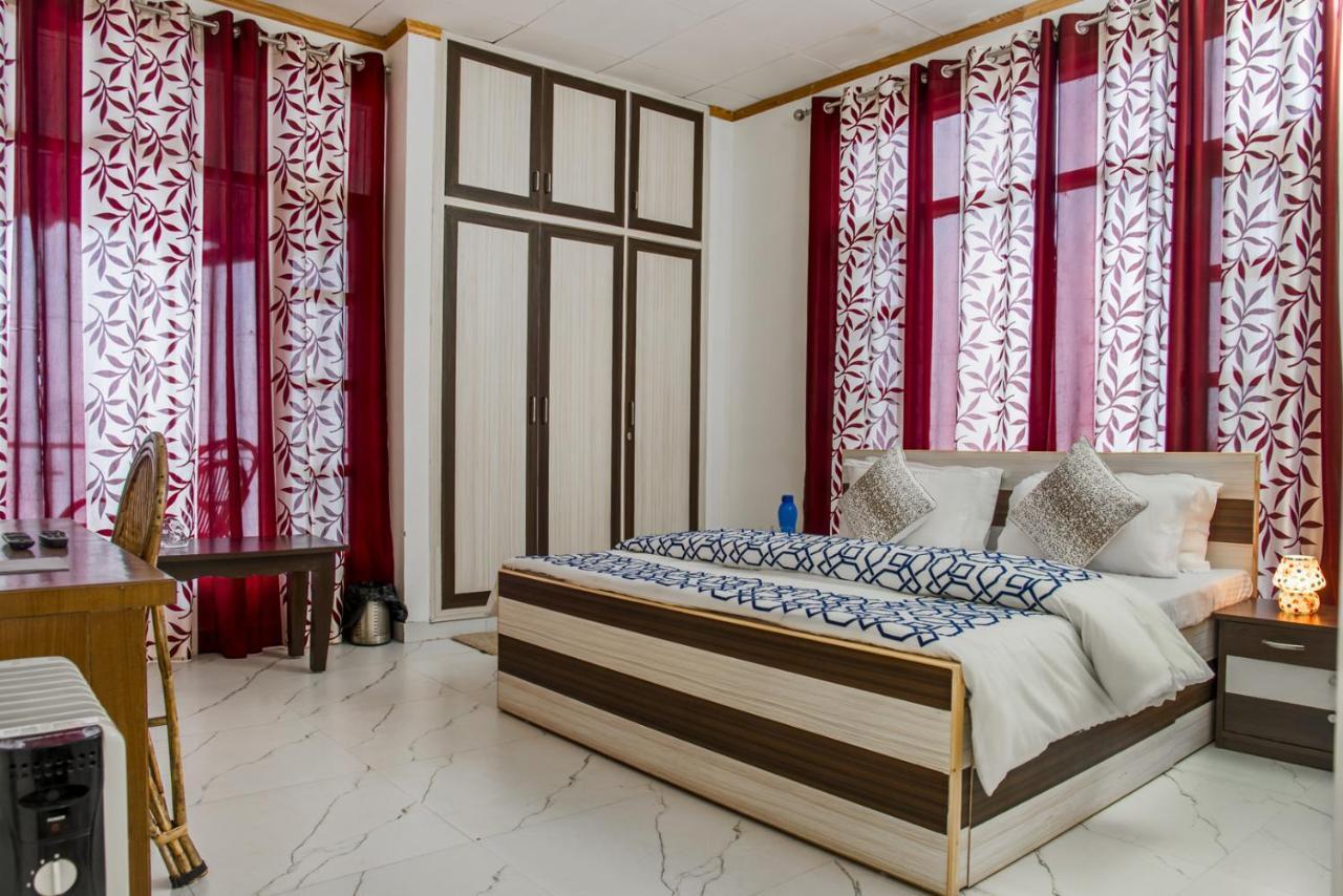 Kasauli Edge Apt With Balcony Kültér fotó