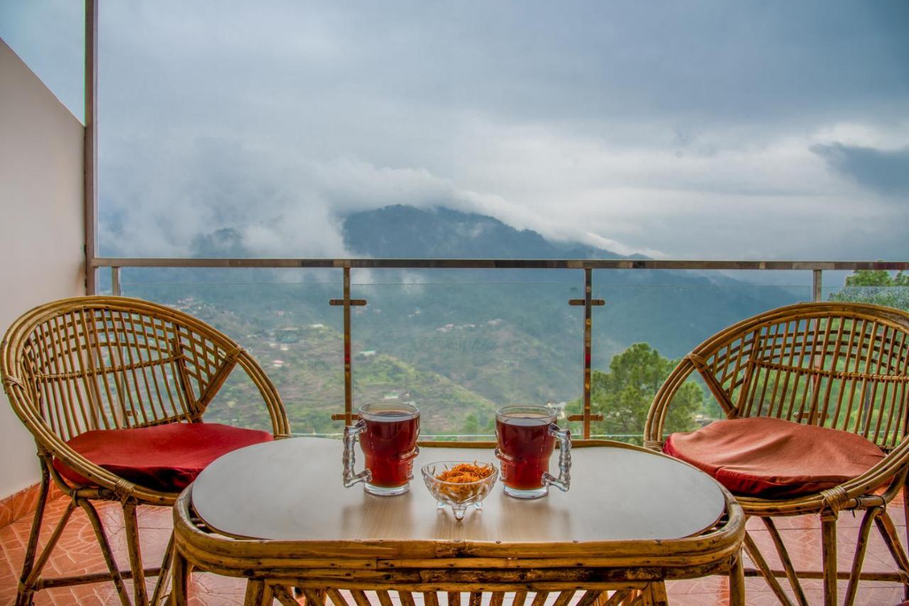 Kasauli Edge Apt With Balcony Kültér fotó