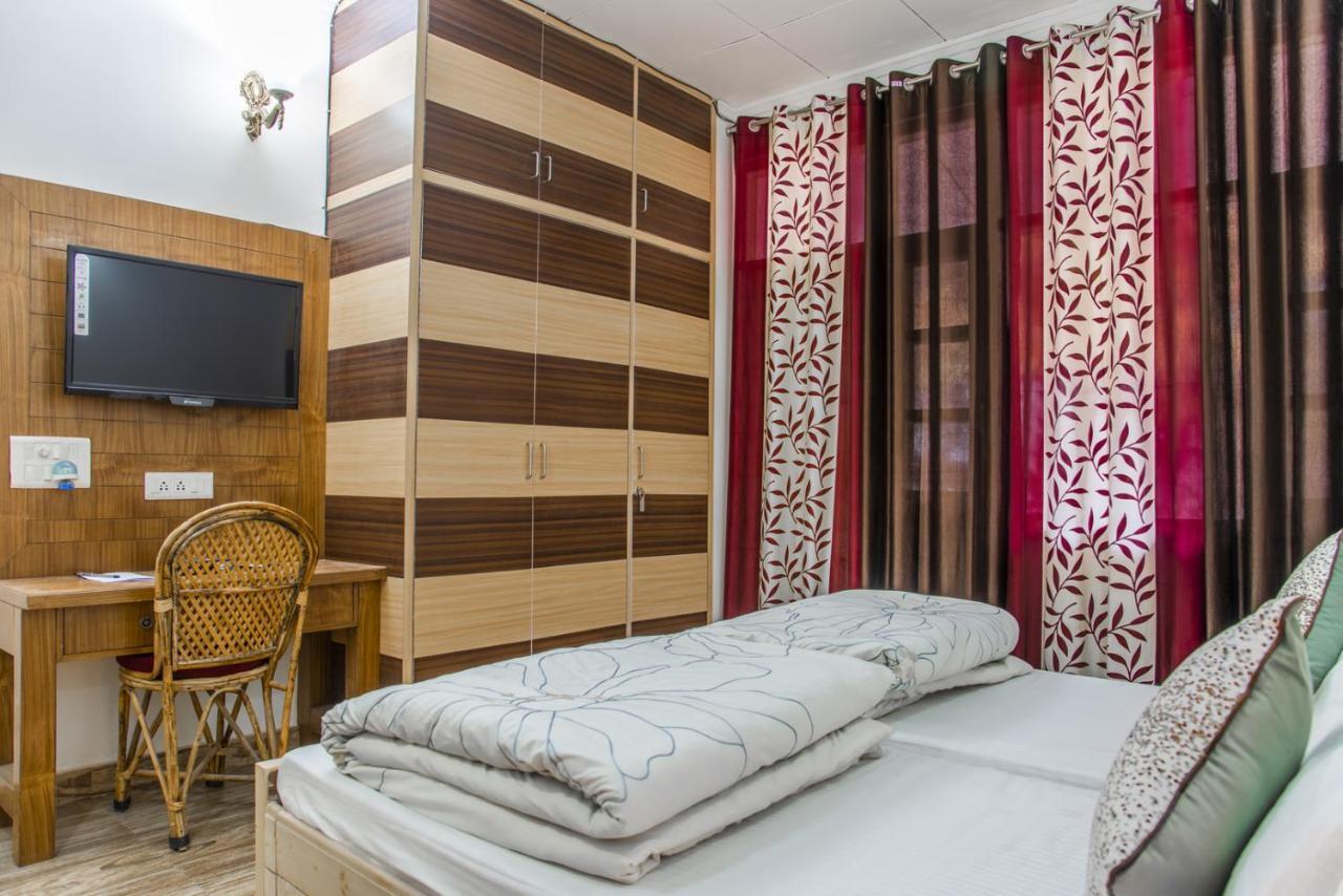 Kasauli Edge Apt With Balcony Kültér fotó
